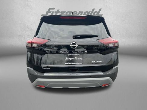 Used 2023 Nissan Rogue SV w/ SV Premium B Package image 6