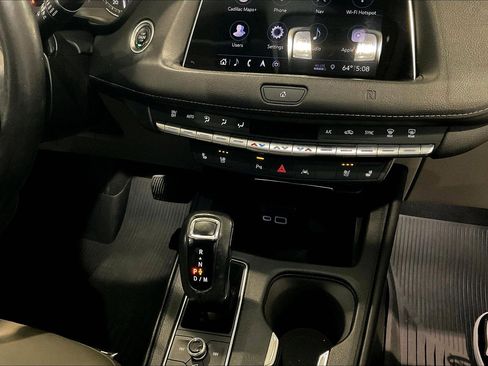 Used 2019 Cadillac XT4 Premium Luxury FWD image 18