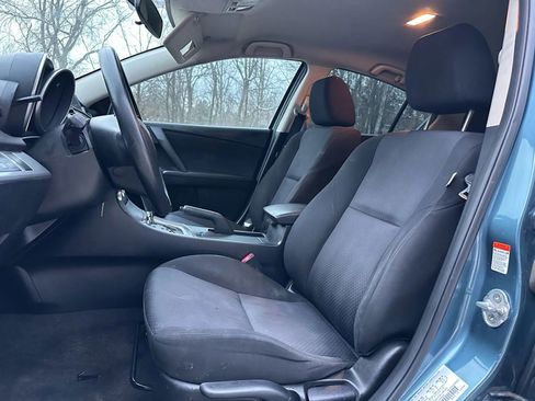 Used 2010 MAZDA MAZDA3 i Touring image 10