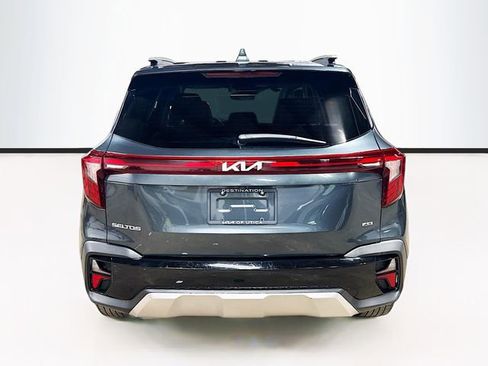 Used 2024 Kia Seltos EX image 6