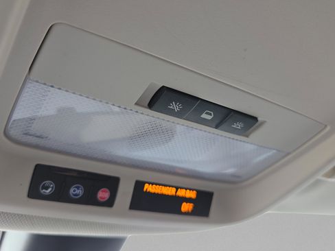 Used 2018 Chevrolet Cruze LS image 35