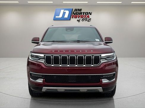 Used 2022 Jeep Wagoneer Series III RWD image 2