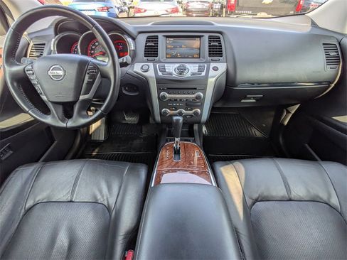 Used 2010 Nissan Murano LE w/ Navigation Pkg image 10