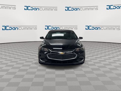 Used 2016 Chevrolet Malibu LT w/ Leather Package FWD image 3