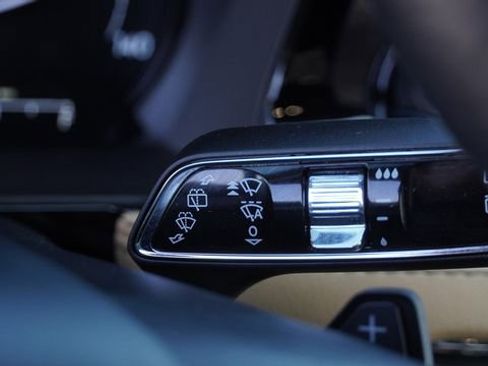 Used 2020 Lincoln Corsair Reserve w/ Equipment Group 201A image 31