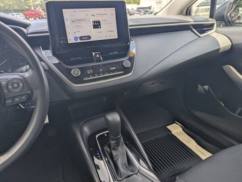 Used 2023 Toyota Corolla LE FWD image 24