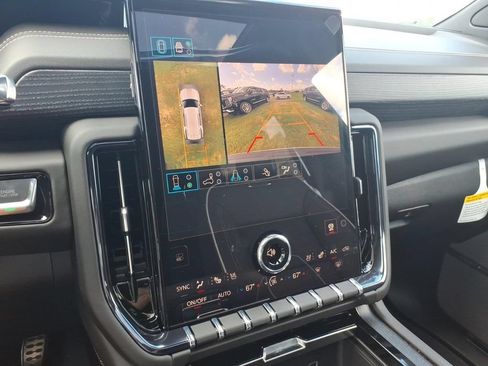 New 2026 GMC Yukon AT4 Ultimate AWD/4WD image 21