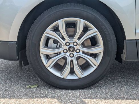 Used 2024 Ford Edge Titanium AWD/4WD image 10