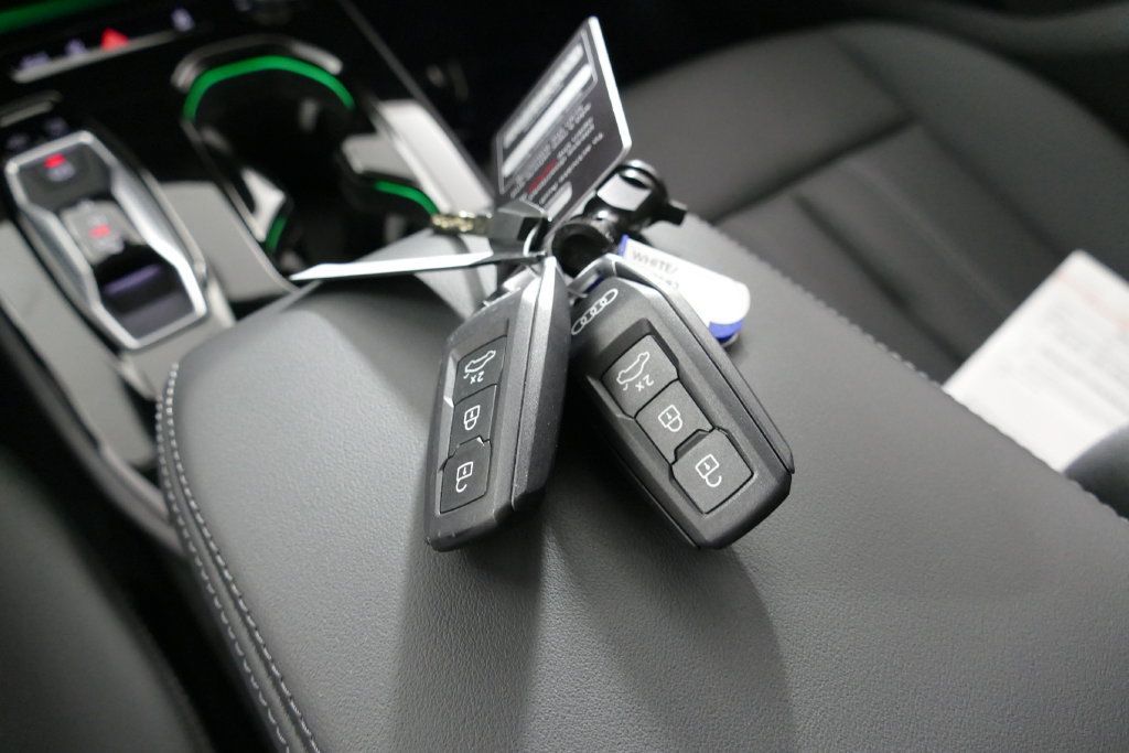 Used 2025 Audi A5 2.0T Premium w/ Convenience Package AWD/4WD image 24