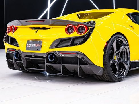 Used 2021 Ferrari F8 Tributo RWD image 27