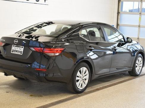Used 2025 Nissan Sentra S image 4