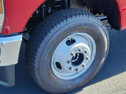 New 2026 Ford F350 XLT image 14