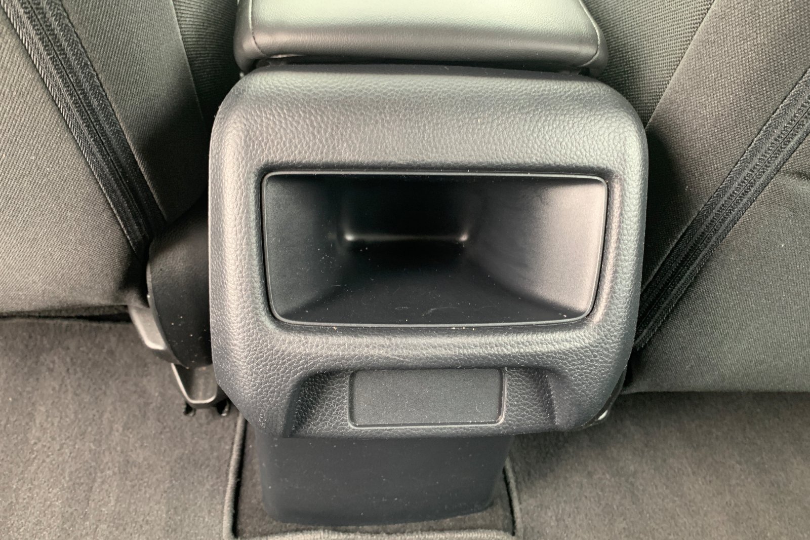 Certified 2024 Honda HR-V LX image 16