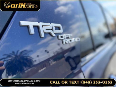 Used 2018 Toyota 4Runner TRD Off-Road Premium AWD/4WD image 31