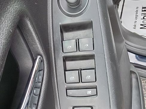 Used 2021 Chevrolet Trax LS w/ Tint and Cruise Package FWD image 20