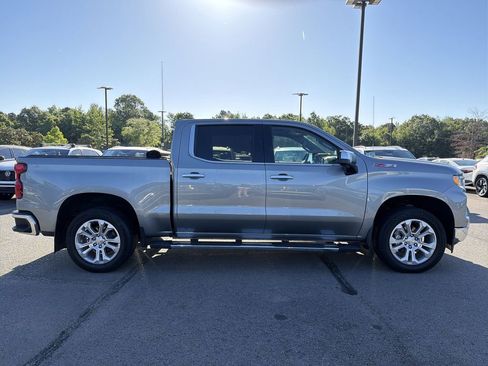 Used 2023 Chevrolet Silverado 1500 LTZ w/ LTZ Convenience Package II AWD/4WD image 6