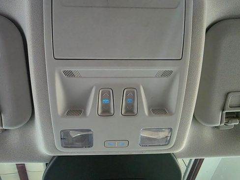 Used 2022 Ford Escape Titanium w/ Titanium Premium Package image 39