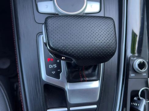 Used 2018 Audi A4 2.0T Premium Plus w/ Premium Plus Package AWD/4WD image 31