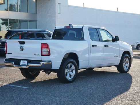 Used 2023 RAM 1500 Big Horn AWD/4WD image 3