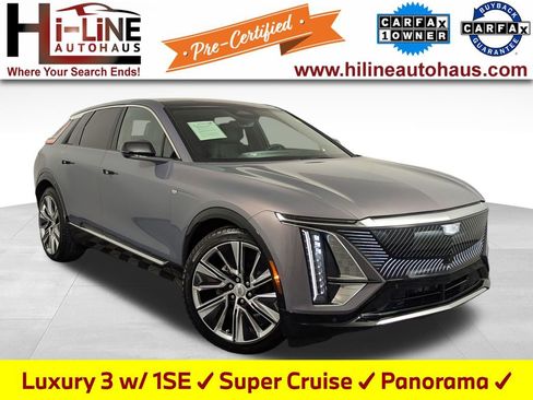 Used 2025 Cadillac Lyriq Luxury w/ LPO, Floor Liner Package AWD/4WD image 1