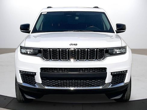 Used 2021 Jeep Grand Cherokee L Limited image 3