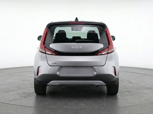Used 2025 Kia Soul LX w/ LX Technology Package image 7