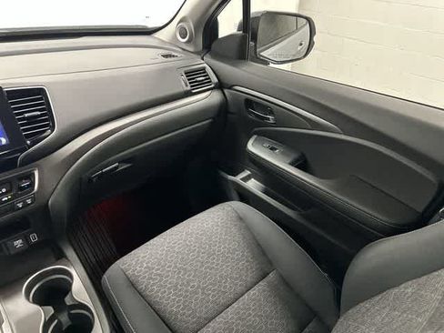 Certified 2023 Honda Ridgeline Sport image 13