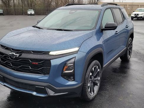 New 2026 Chevrolet Equinox RS w/ Convenience Package III FWD image 3