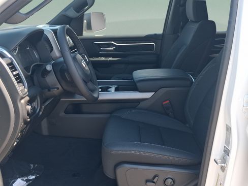 New 2026 RAM 1500 Big Horn AWD/4WD image 16