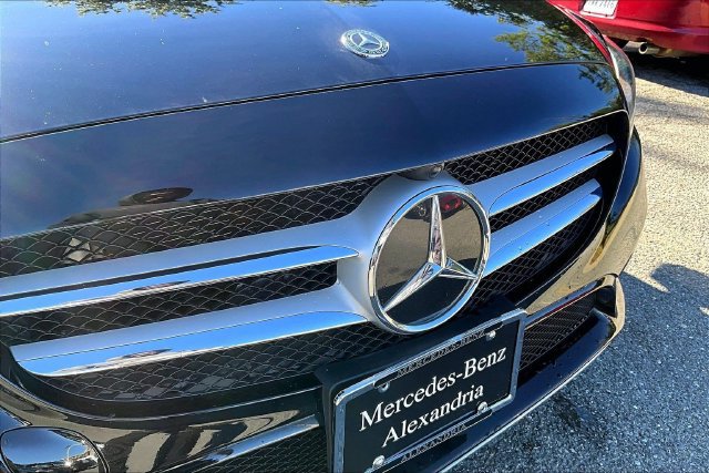 Used 2021 Mercedes-Benz C 300 4MATIC Sedan image 6