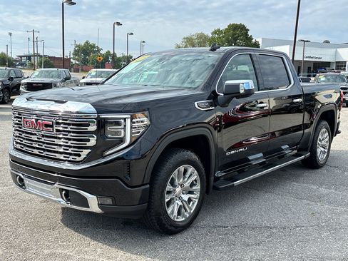 Used 2022 GMC Sierra 1500 Denali AWD/4WD image 4