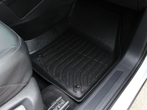 Used 2019 Volkswagen Tiguan SE w/ Panoramic Sunroof Package AWD/4WD image 24