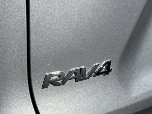 Used 2023 Toyota RAV4 XLE image 28