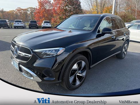 Used 2024 Mercedes-Benz GLC 300 4MATIC image 4