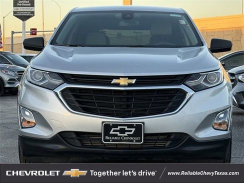 Used 2020 Chevrolet Equinox LS image 3