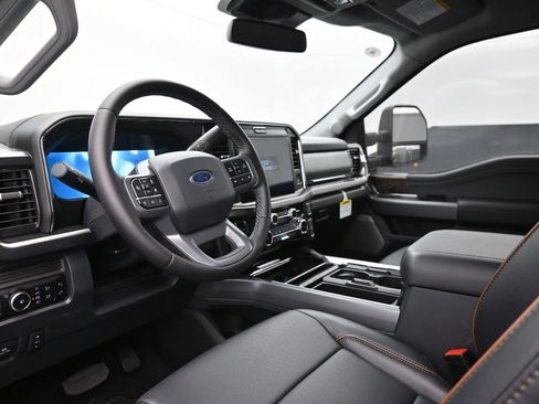 New 2025 Ford F350 Lariat w/ Lariat Ultimate Package image 18