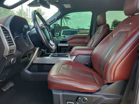 Used 2019 Ford F250 Platinum w/ Platinum Ultimate Package AWD/4WD image 19