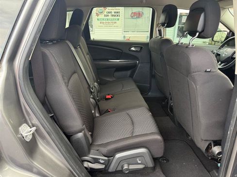 Used 2013 Dodge Journey SE image 15