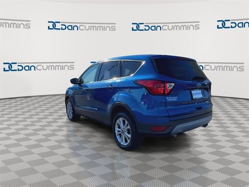 Used 2019 Ford Escape SE image 7
