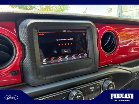 Used 2022 Jeep Wrangler Unlimited Sport AWD/4WD image 27