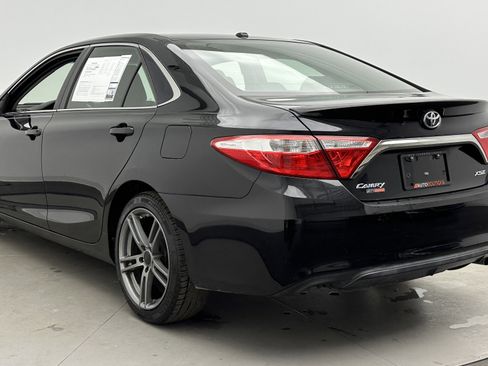 Used 2015 Toyota Camry XSE image 5