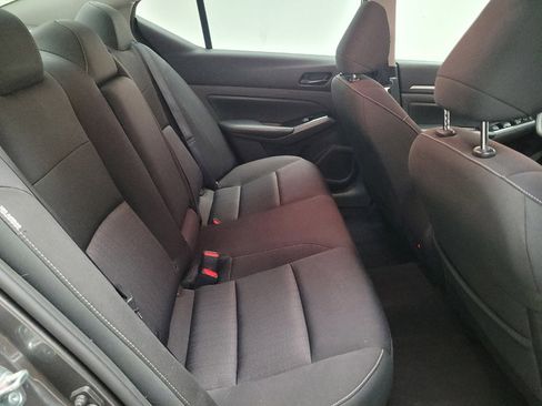 Used 2023 Nissan Altima 2.5 SV image 19