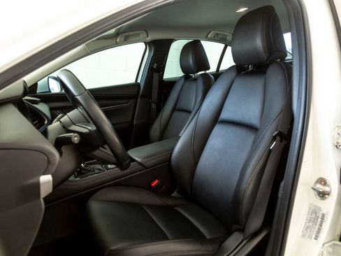 Used 2020 MAZDA MAZDA3 Sedan w/ Select Package image 17