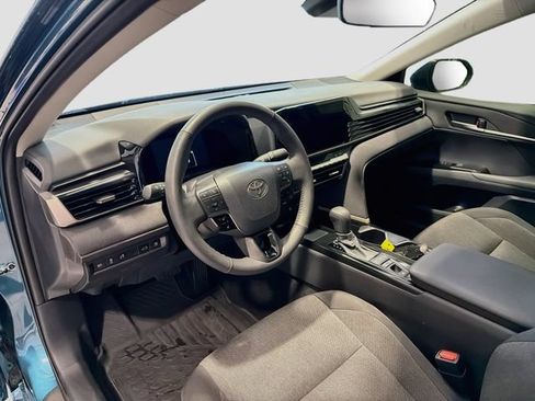 Used 2026 Toyota Camry LE w/ Convenience Package FWD image 8