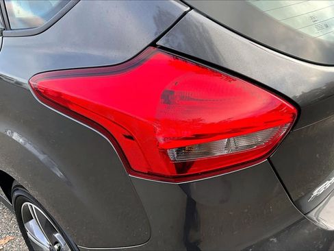 Used 2016 Ford Focus SE image 28