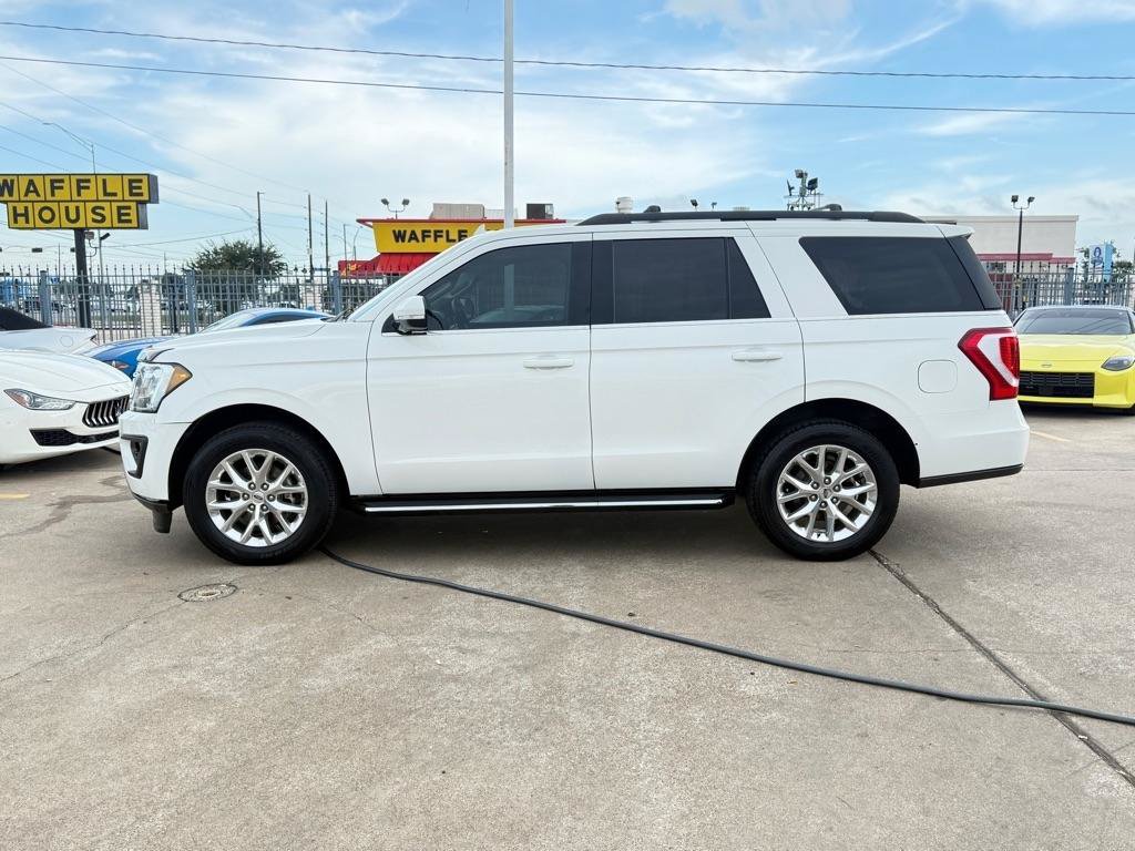 Used 2021 Ford Expedition XLT RWD image 3