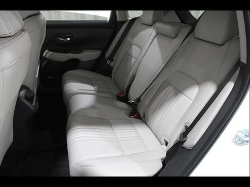 Used 2025 Honda HR-V EX-L image 17
