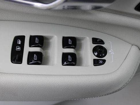 New 2026 Volvo XC90 B6 Ultra AWD/4WD image 18