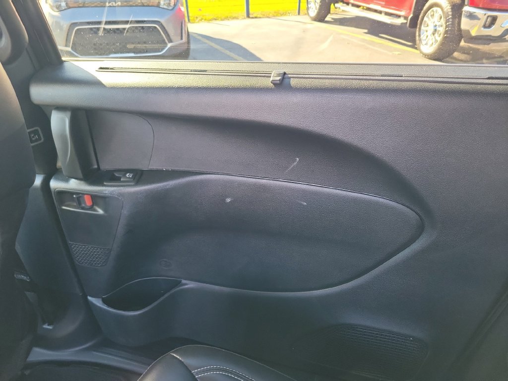 Used 2026 Chrysler Pacifica Select FWD image 20