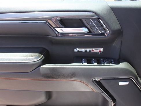 Used 2024 GMC Sierra 1500 AT4 w/ Technology Package AWD/4WD image 36